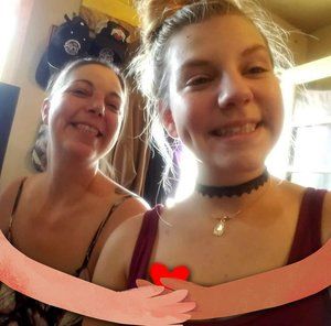 Meet your Posher, Holly